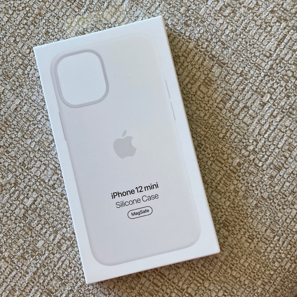 Apple iPhone 12 Mini White MagSafe Silicone Case